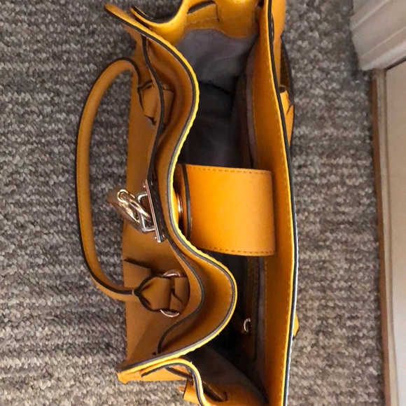 Michael Kors yellow purse. Great condition. - Picture 3 of 3
